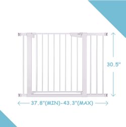 Cumbor 43.3” Auto Close Safety Baby Gate, Extra Tall and Wide Child Gate (New)