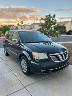 2013 Chrysler Town & Country