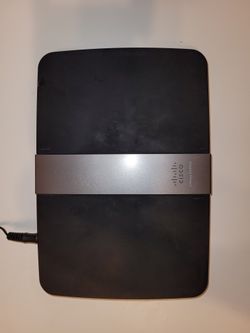 CISCO/Linksys EA4500 N900 Dual Band WIFI Router