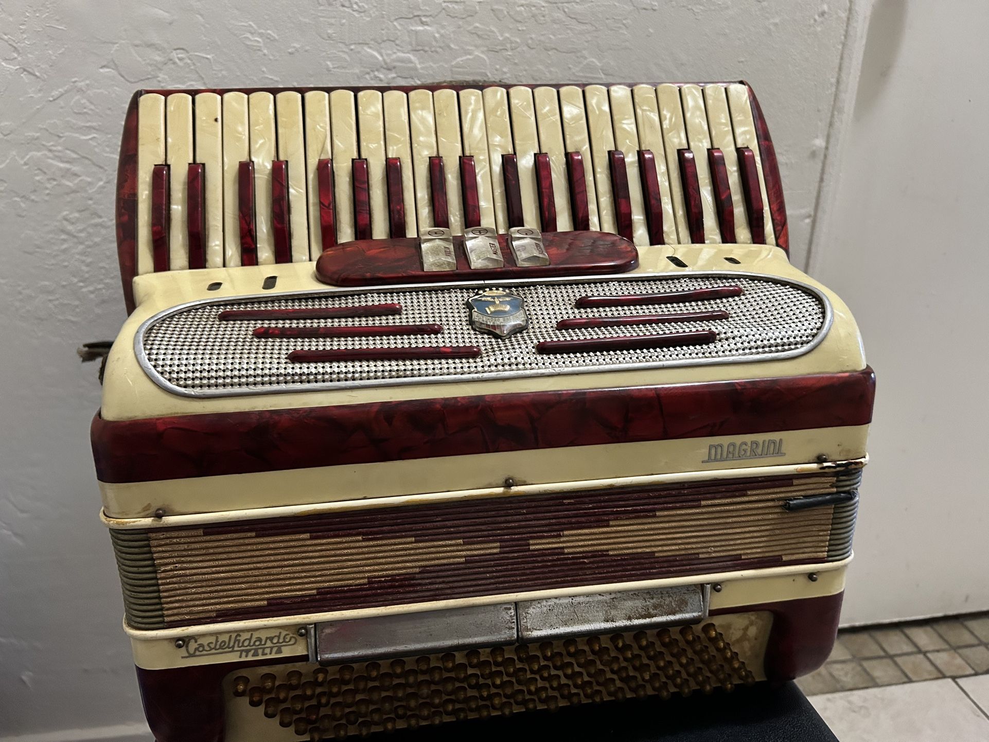 Antique Magrini Castelfidardo Accordion