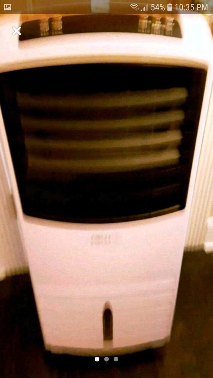 Evaporative cooler by new air/ portable