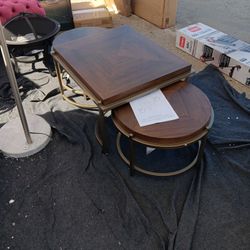 Lane Coffee Table W/chairs