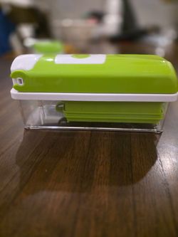 Vegetable Chopper & Dicer with Interchangeable Blades