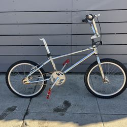 Mongoose Menace Chrome Bmx Bike 20”