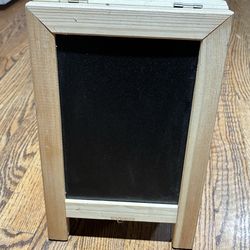 Kids tiny chalkboard