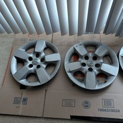 17" Snap On Nissan OEM Still Available (4) $5 Per Snap On 