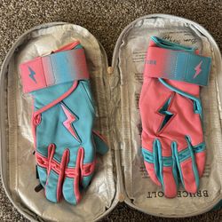 Bruce Bolt Batting Gloves 