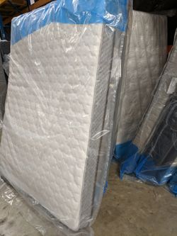New Mattresses $100 & Up