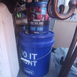 Reefer Sea Salt Blue Bucket