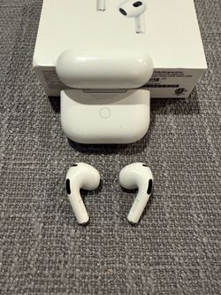 Apple AirPods 3rd Gen with Lightning Charge Case & Box