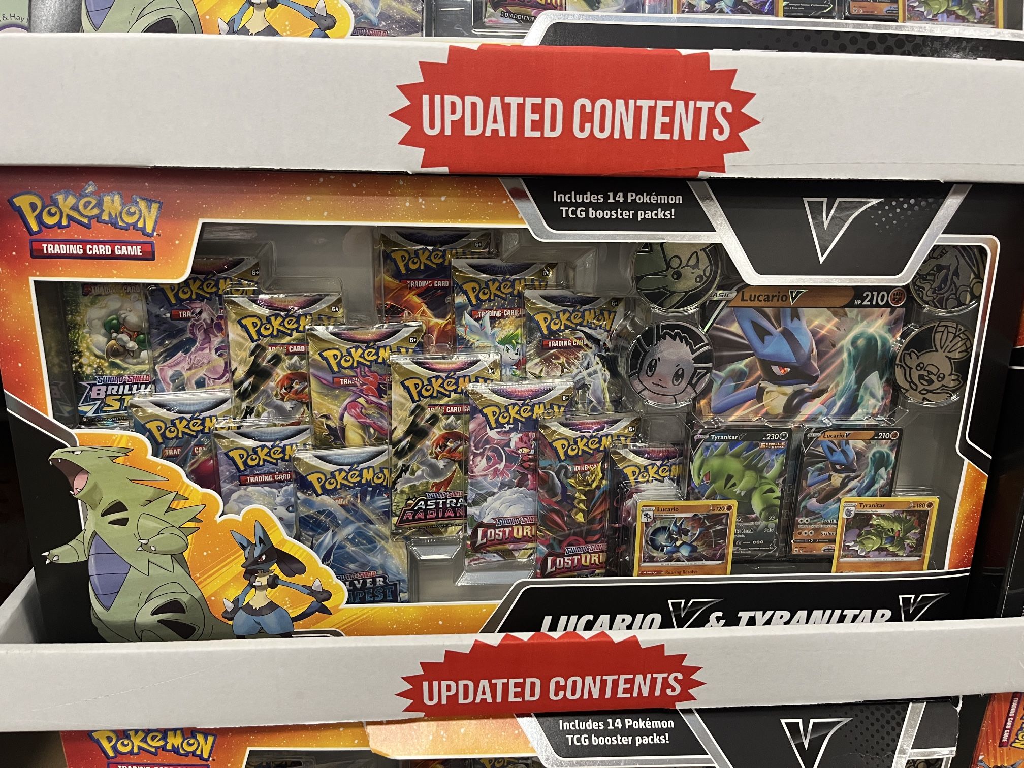 Pokémon TCG Heavy Hitters Box