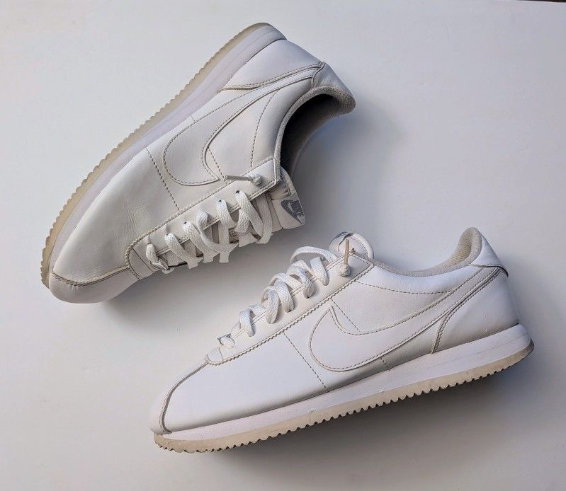 Mens Nike Cortez Size 10 