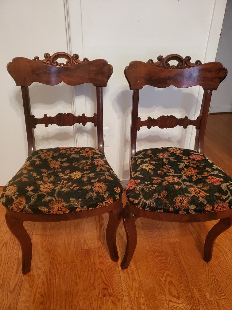 2 Victorian Chairs 