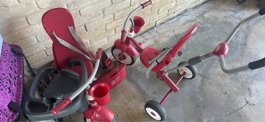 2 bikes Radio flyer trike
