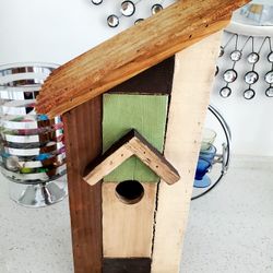Groovy Little Bird Condo. 