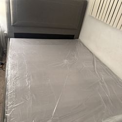 Queen Size Bed w/ Night Stand