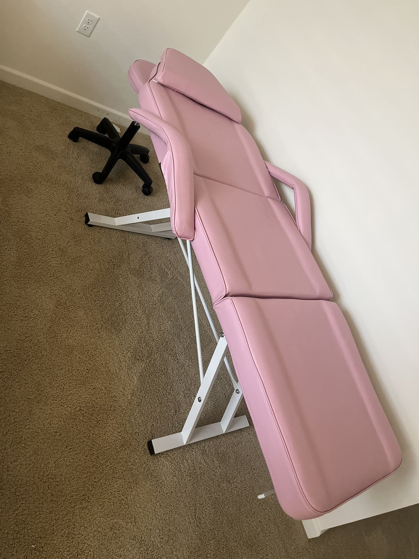 Lash Bed for Sale in Los Angeles, CA OfferUp