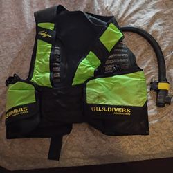 U S Divers Buoyancy Compensator