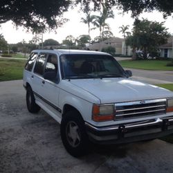1994 Ford Explorer