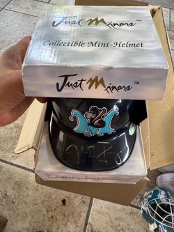 Collectible  mini cap