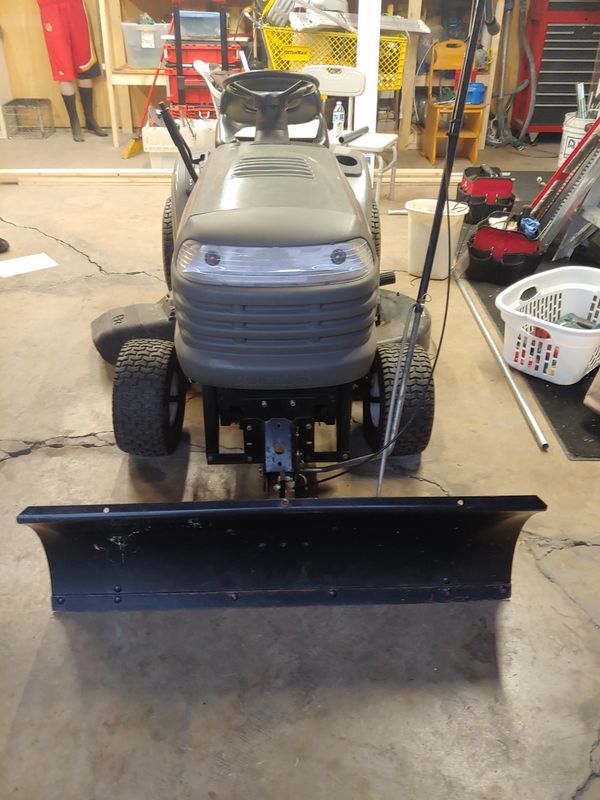 Craftsman riding lawn mower with snow plow for Sale in Streamwood, IL