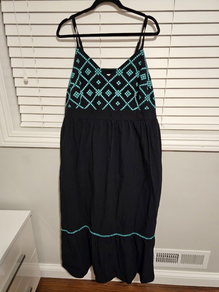 Plus Size Maxi Dress (2X) Never Worn!