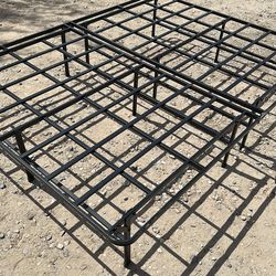 Queen size platform bed 60 x 80