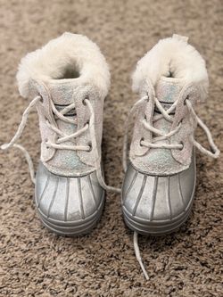 Girls Glitter Duck Boot with Faux Fur Trim - Size 9T
