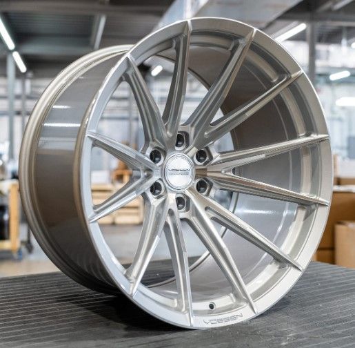 VOSSEN HFX-2  GLOSS BLACK  . SIZE 18X9 / 20X9 /20X10/ 22X9 / 22X10 /22X12 -24X10- 26X10  6 LUG. CHECK PRICE