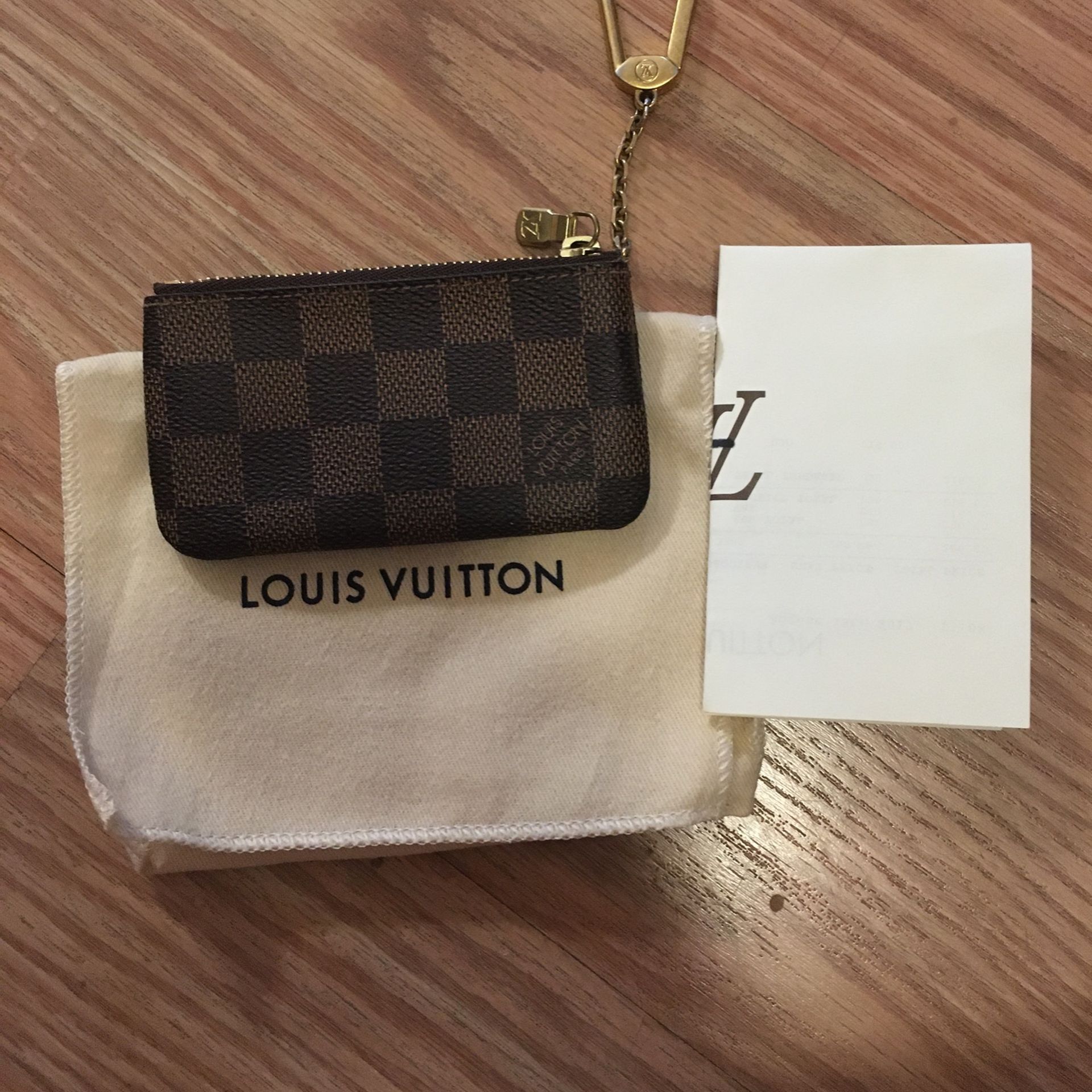 LV key Pouch