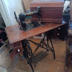 White S.M.C. Antique Sewing Machine 