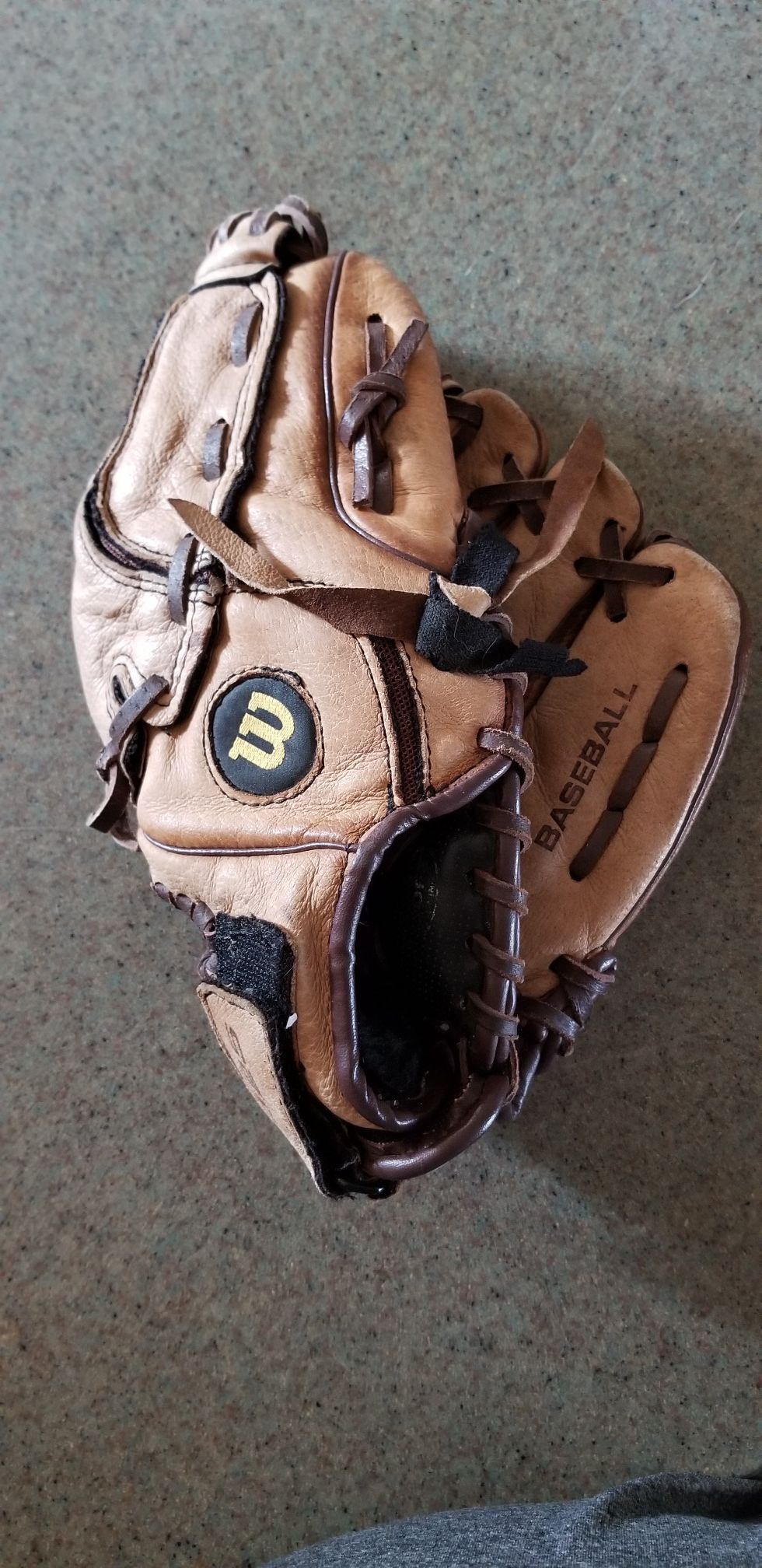 10.5" Wilson kids baseball glove broken in