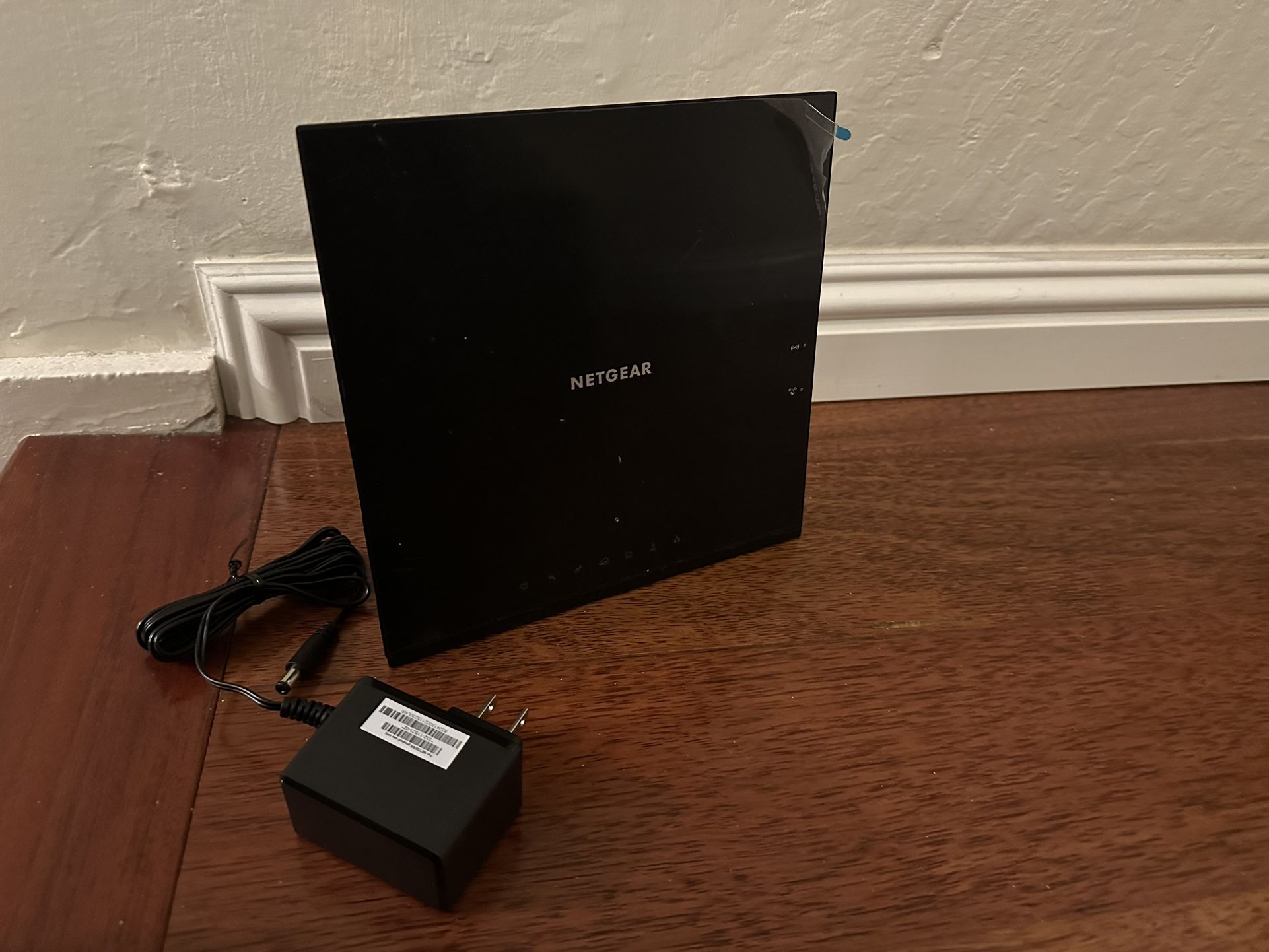 NETGEAR Cable Modem Router Combo C6250 - Dual Band, Compatible with Cable Providers Including Xfinity, Spectrum, Cox | For Cable Plans Up to 300 Mbps 