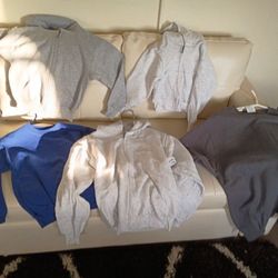 Hoodies, Sweatshirts, And Sweatpants . Great Deal For The Whole Team 
