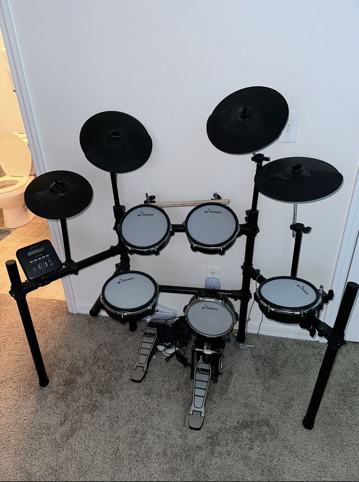 Donner-200 Cheap Electric Beginner’s Drum kit 