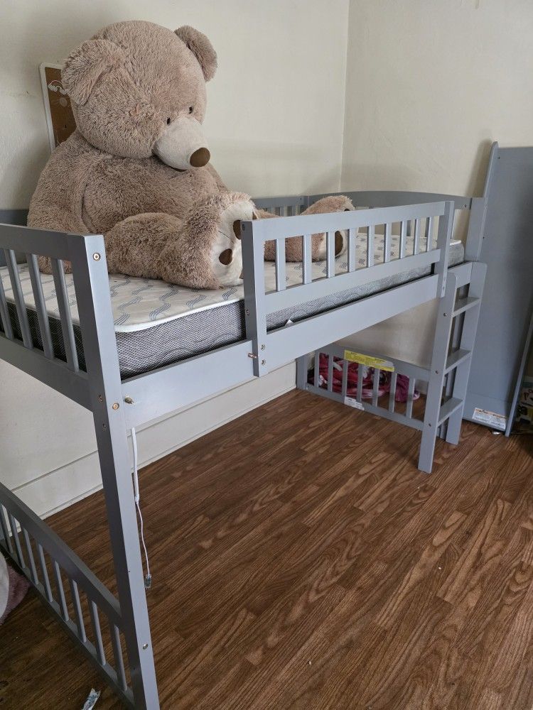 Twin Bed