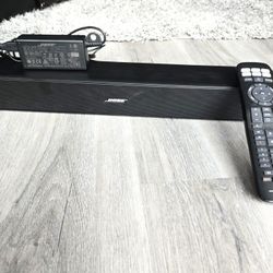 Bose Solo 5 TV Soundbar w Power Adapter & Remote