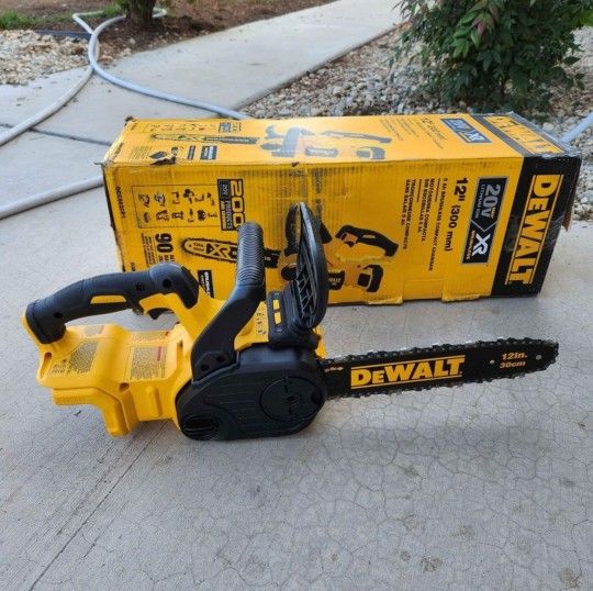 DEWALT 20V MAX 12 in. Cordless Battery Powered Chainsaw (Tool Only)