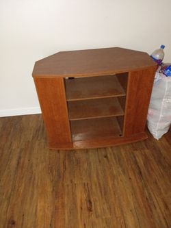 Entertainment center