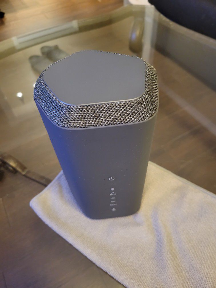 Sony SRS-XE300 Portable Bluetooth Wireless  Speaker