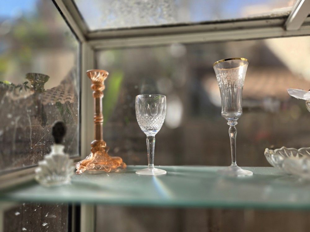 Vintage Vanity Antique Perfume Bottle