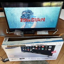Samsung 32” Smart TV