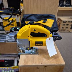 Dewalt DW317 Corded Jigsaw With Soft Case