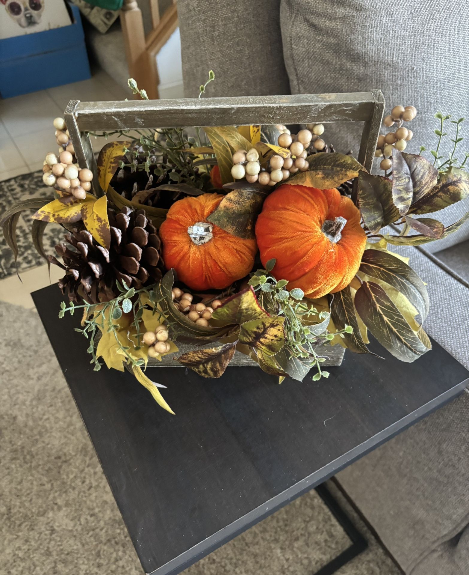 FALL DECORATION IN RECTANGULAR BOX