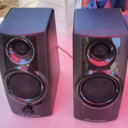Speaker System - M-Audio Studiophile AV 20 