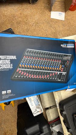 Professional Mixing Console in Box
