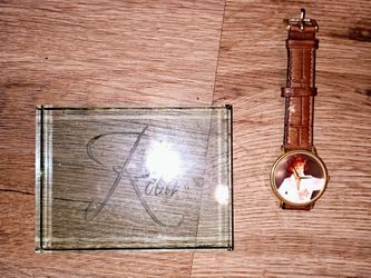 Reba McEntire paper weight & watch from 1999