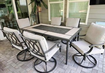 Outdoor patio dining set