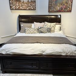 Queen Bed With Dresser Mirror And Nightstand 