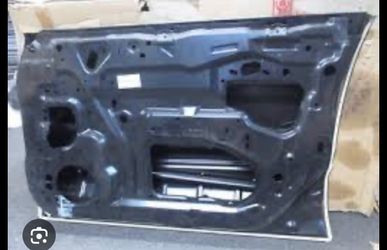 NOS Subaru OEM Right Front Door Shell 2003 Forester 60009SA0219P